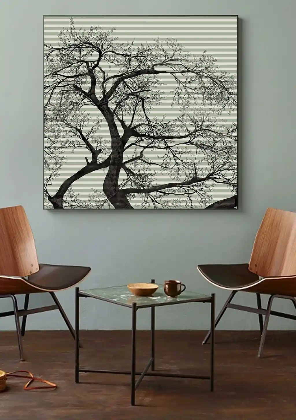 Çizgili Fon Üzerinde Kış Dalları ve Minimalist Doğal Dokunuş